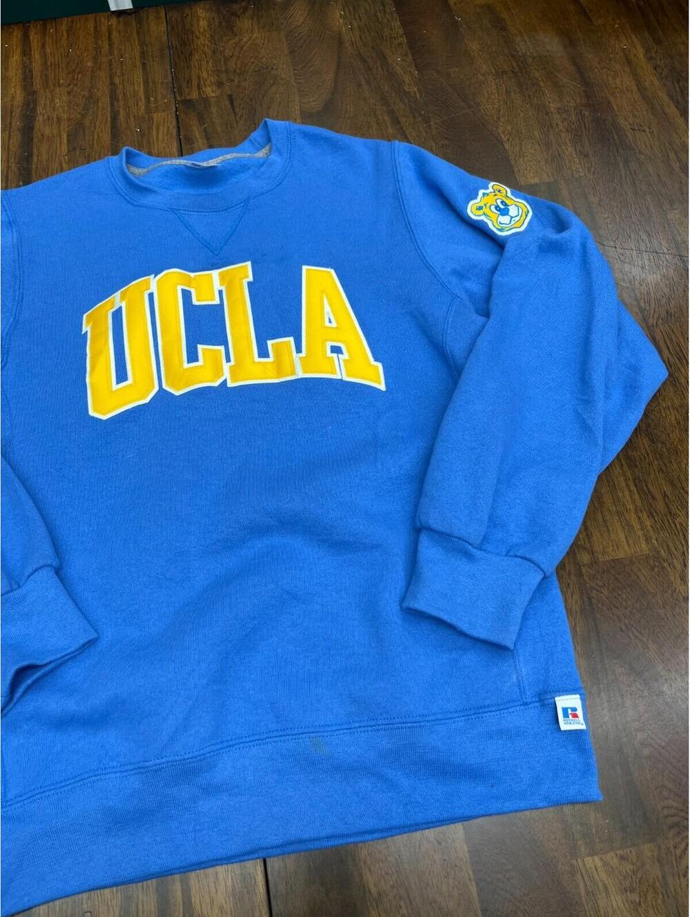 UCLA Bruins Russell Athletic Sweatshirt Mens Small Joe Bruin Patch Royal Blue